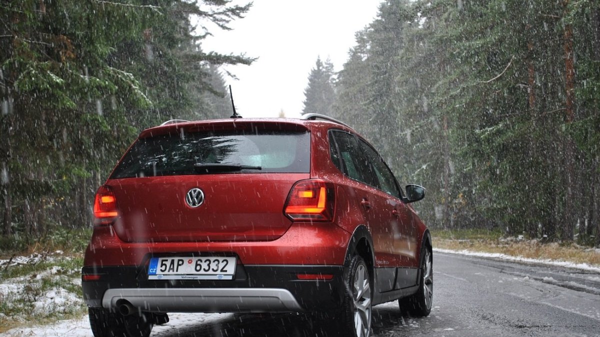 Volkswagen Cross Polo 1.2 TSI 66kW (2016)