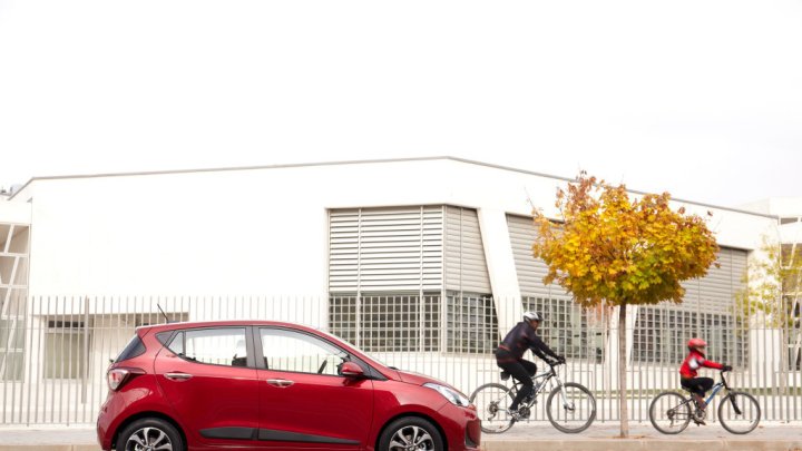 Omlazený Hyundai i10 přichází na český trh, v této výbavě ho ale u nás nedostanete.