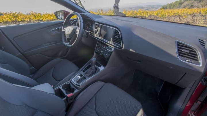 Seat Leon v omlazeném provedení vstupuje na český trh.