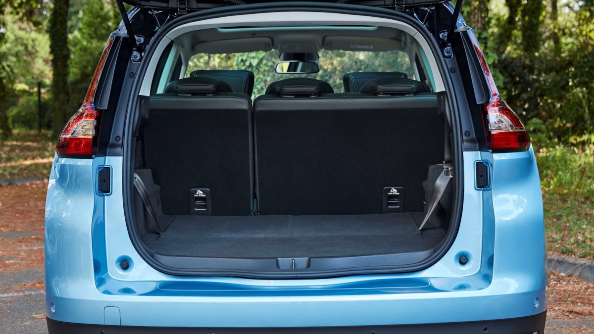 Na český trh vstupují Renault Scénic a Grand Scénic.