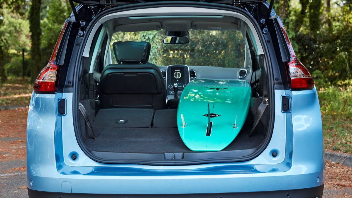 Na český trh vstupují Renault Scénic a Grand Scénic.