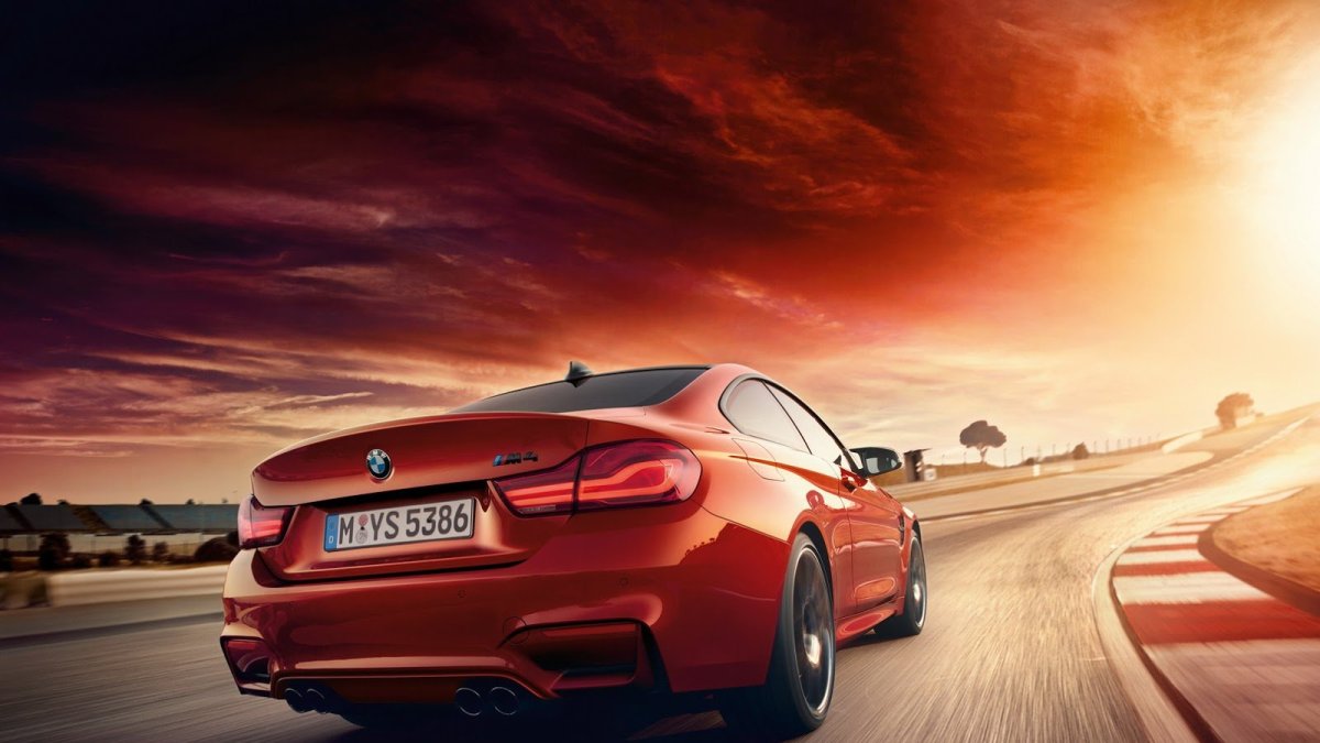 BMW řady 4 dostalo například nová LED světla a upravený interiér.