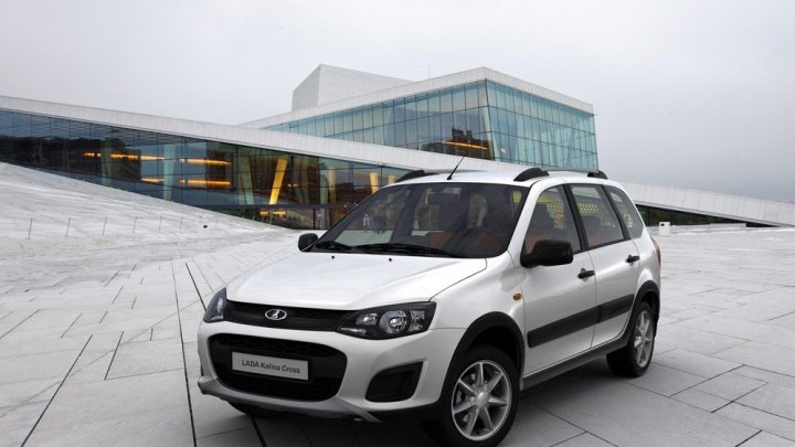 Lada Kalina Cross