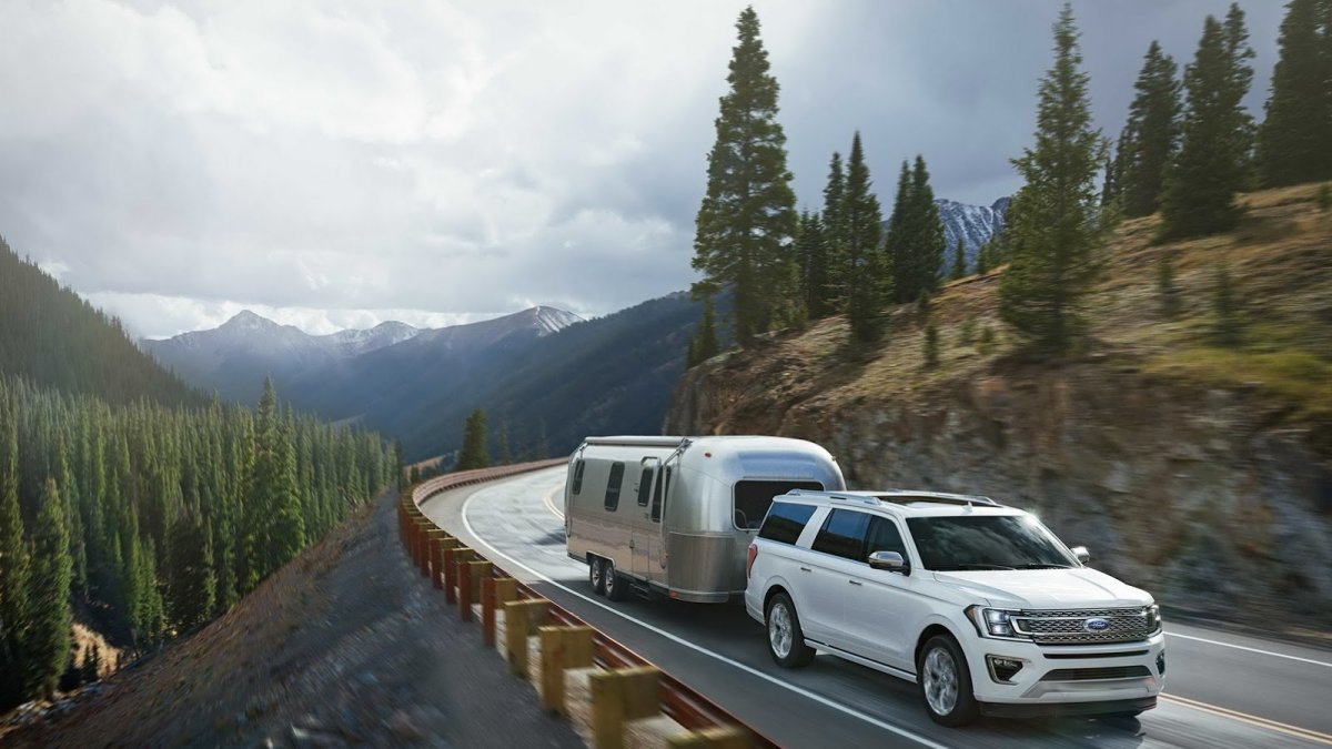 Expedition je největším SUV Fordu nejen v USA.