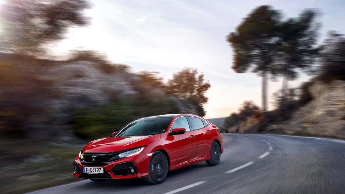 Honda Civic desáté generace přichází na náš trh.