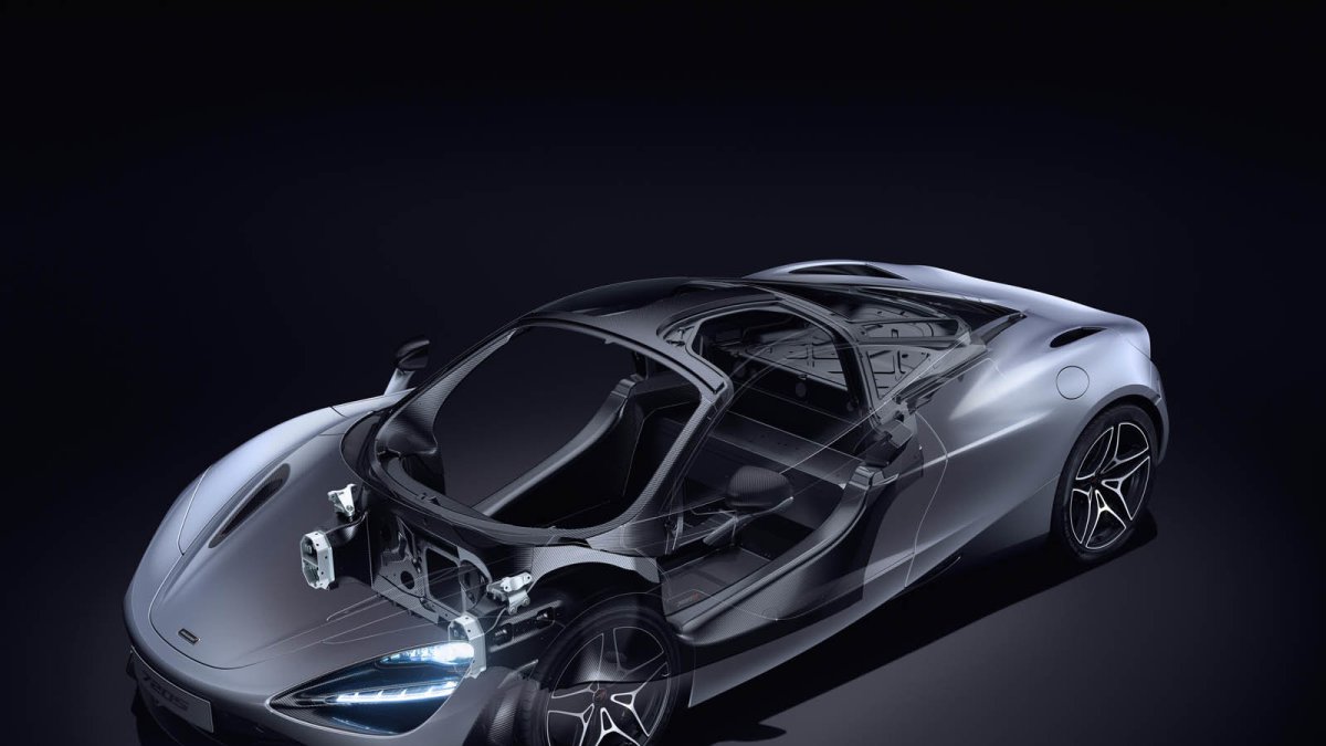 McLaren 720S je zatraceně rychlý a má geniální přístrojovou desku,