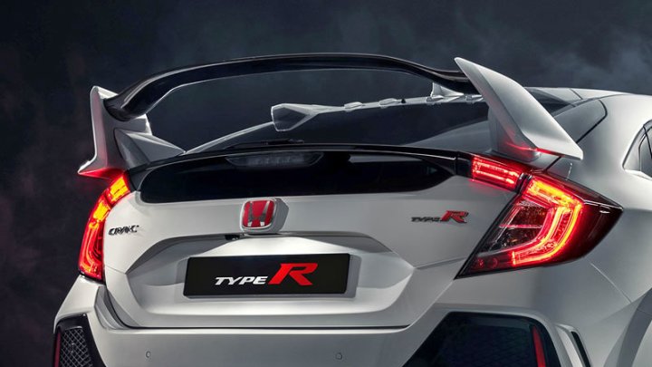Honda Civic ukázala nový Type R. Je to šílenost na kolech