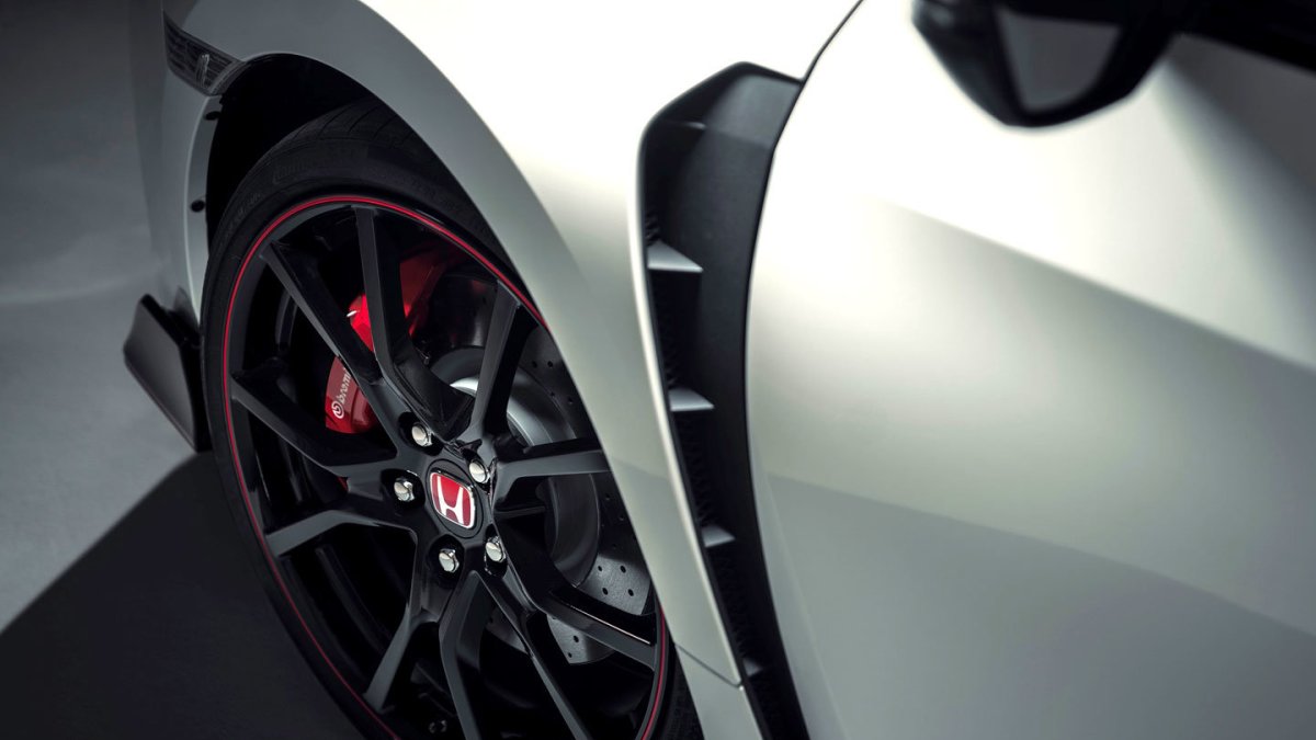 Honda Civic ukázala nový Type R. Je to šílenost na kolech