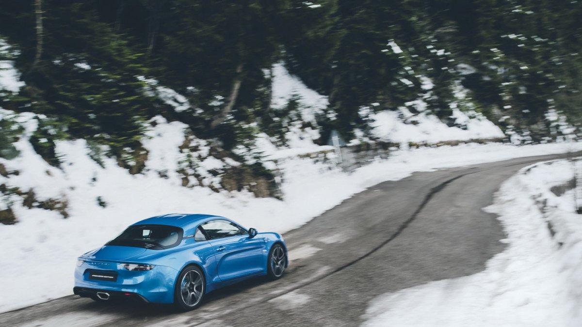 Alpine A110 je zpátky, v útrobách vozí turbo a dvouspojkový automat.