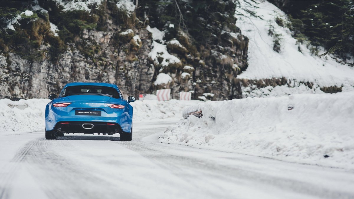Alpine A110 je zpátky, v útrobách vozí turbo a dvouspojkový automat.