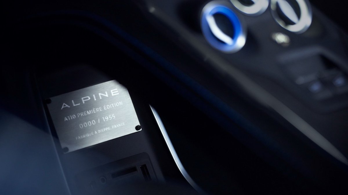 Alpine A110 je zpátky, v útrobách vozí turbo a dvouspojkový automat.