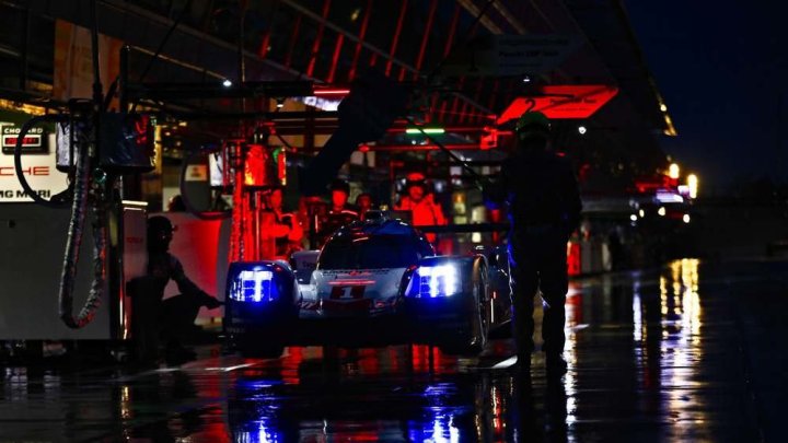 Prototyp Porsche 919 Hybrid při prologu v Monze