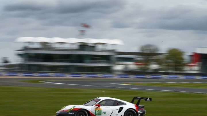 Porsche 911RSR posádky Richard Lietz, Frédéric Makowiecki