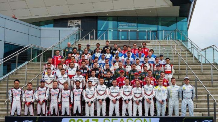 Společné foto jezdců před prvním závodem WEC sezóny 2017 v Silverstone