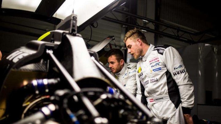 James Rossiter (vlevo) a Dominik Kraihamer u prototypu CLM P1/01 týmu ByKolles Racing