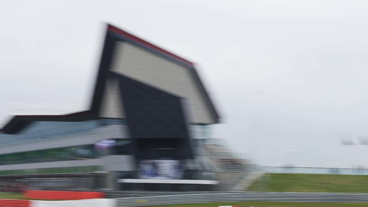 Prototyp Toyota TS050 Hybrid na okruhu v Silverstone