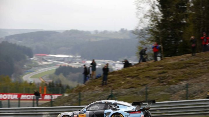 Porsche 911RSR týmu Dempsey-Proton Racing s posádkou Marvin Diest, Christian Ried, Matteo Cairoli