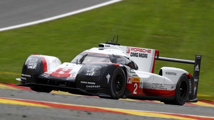 Prototyp Porsche 919 Hybrid posádky Timo Bernhard, Brendon Hartley, Earl Bamber