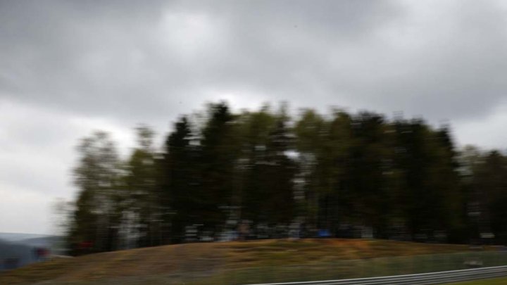 Prototyp Porsche 919 Hybrid s posádkou Neel Jani, André Lotterer, Nick Tandy