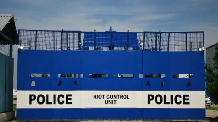Policejní speciál Božena Riot určený k nasazení při demonstracích