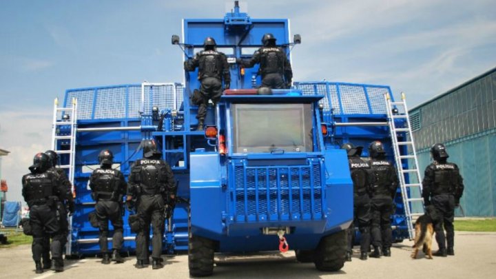 Policejní speciál Božena Riot určený k nasazení při demonstracích