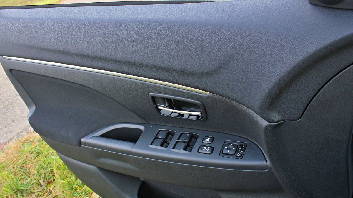 Omlazené Mitsubishi ASX 2018 ve výbavě INTENSE+