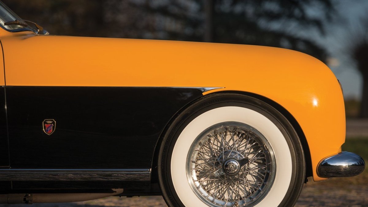 Ferrari 212 Inter Coupe by Ghia