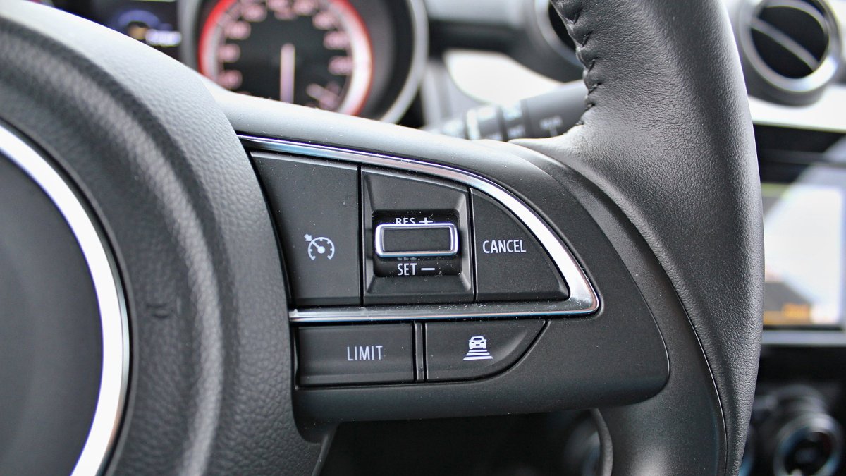 Suzuki Swift 1.0 SHVS