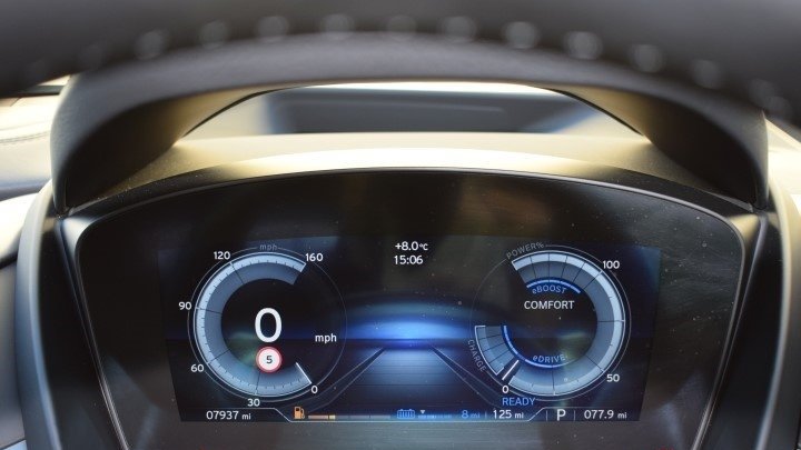 Hybridní BMW i8 fotbalisty Waynea Rooneyho