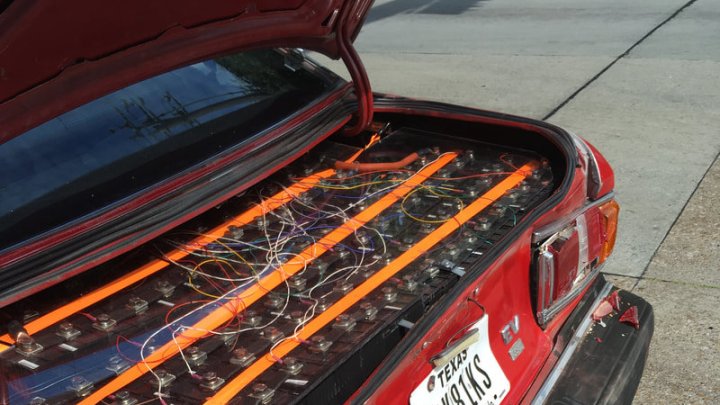 Toyota Celica se dočkala nového života jako elektromobil