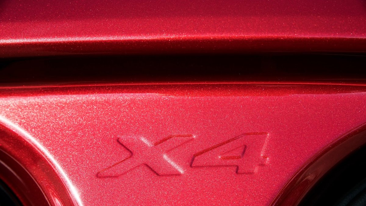 Nové BMW X4