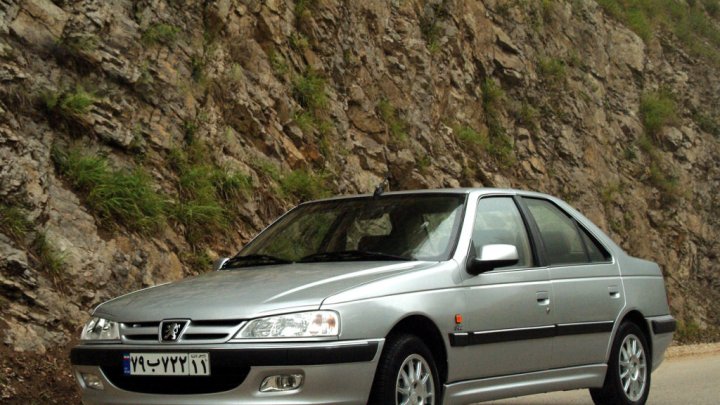 Peugeot 405