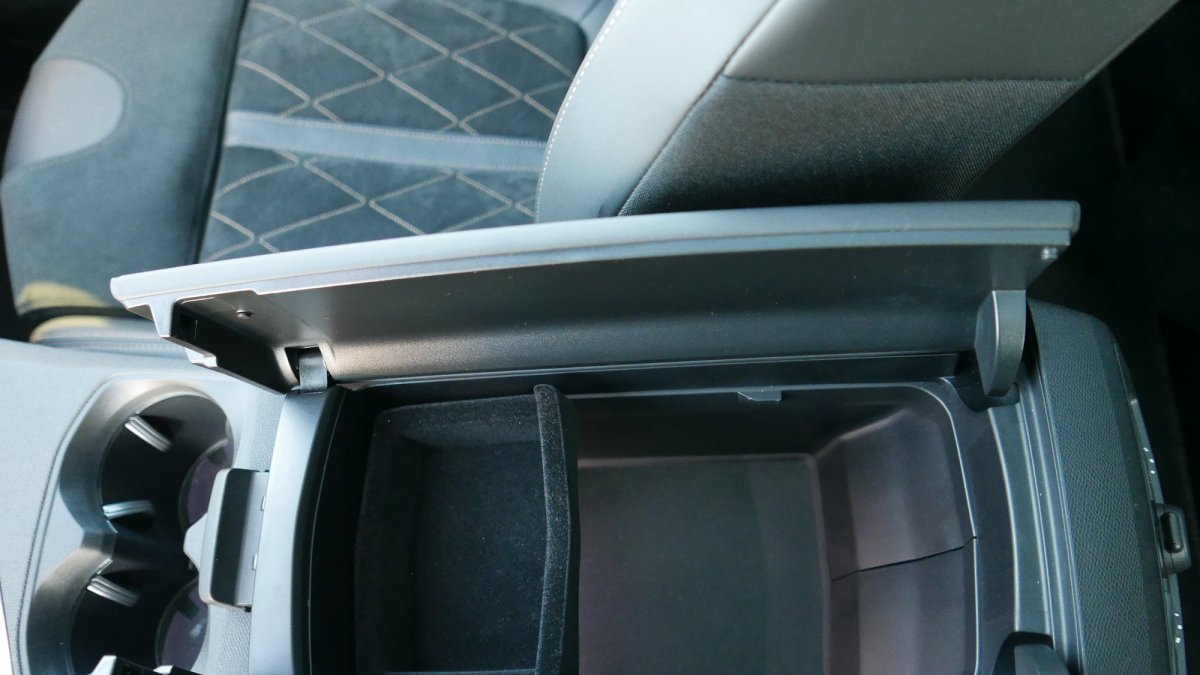 Peugeot 5008 GT 2.0 BlueHDi 180