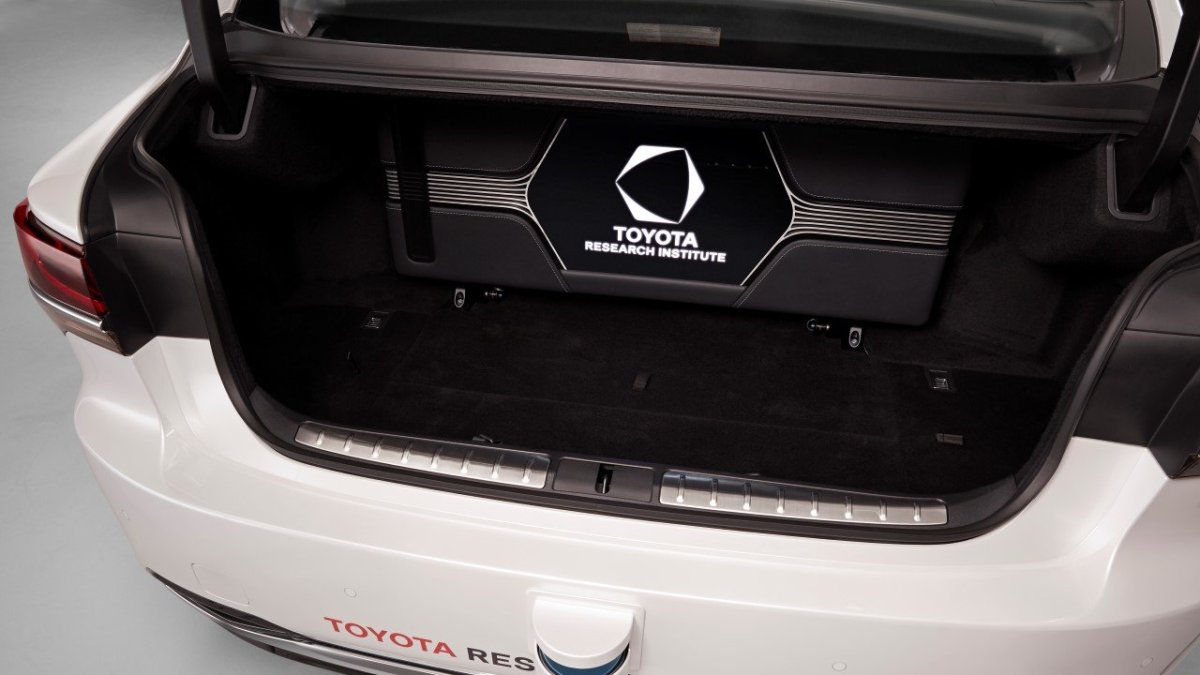 Toyota Research Institute testuje vůz pro plnou autonomii řízení