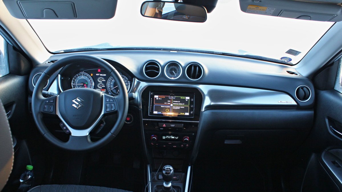 Suzuki Vitara 1.4 BoosterJet s výbavou Elegance