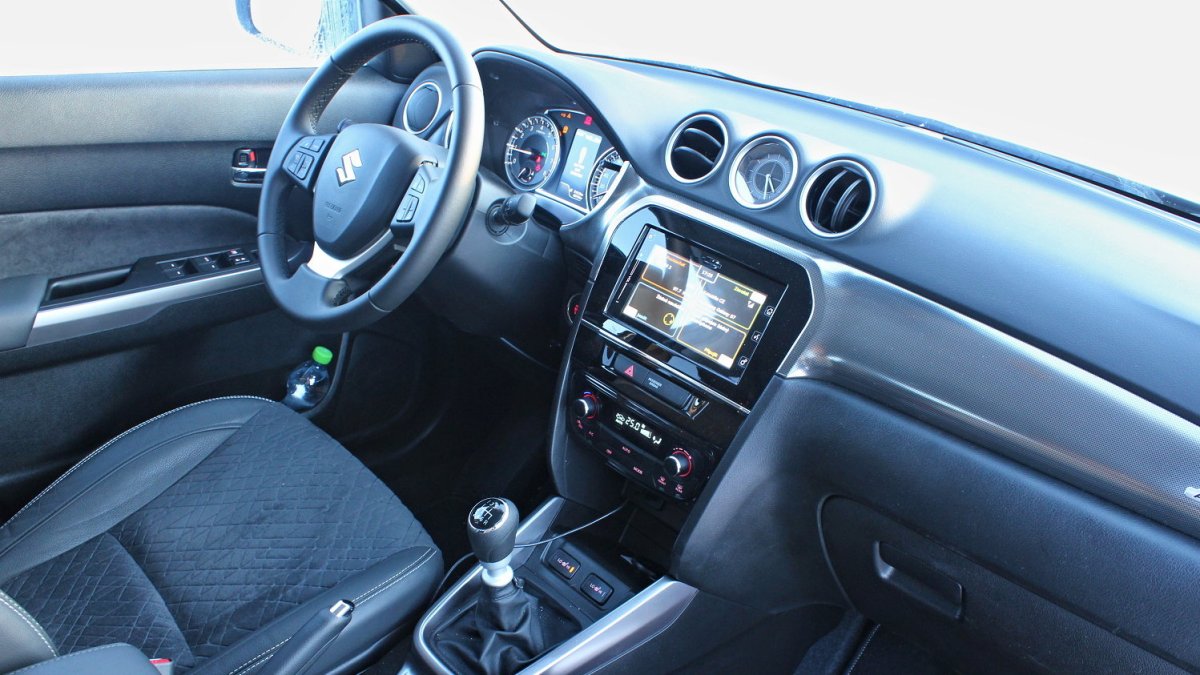 Suzuki Vitara 1.4 BoosterJet s výbavou Elegance