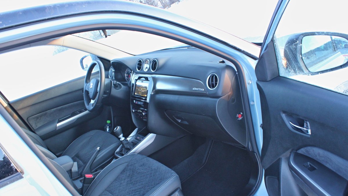 Suzuki Vitara 1.4 BoosterJet s výbavou Elegance