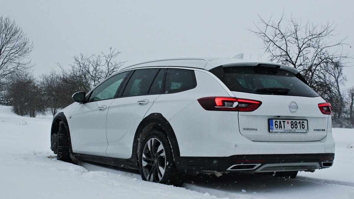 Opel Insignia Country Tourer 4x4 2.0 CDTI