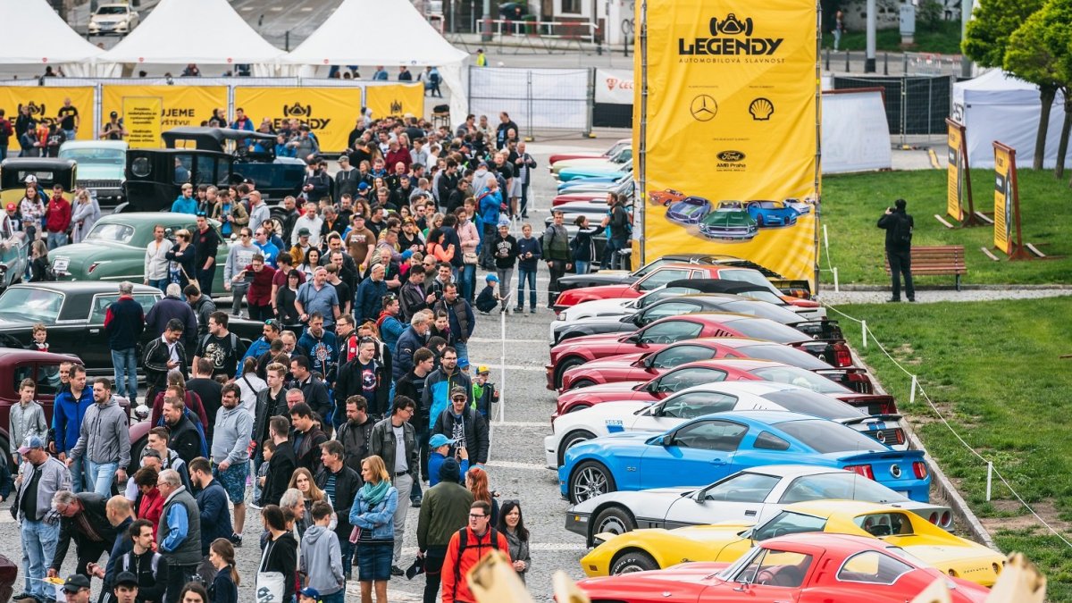 Záběry z šestého ročníku automobilové slavnosti Legendy