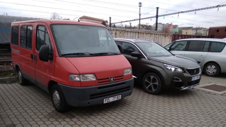 Peugeot 5008