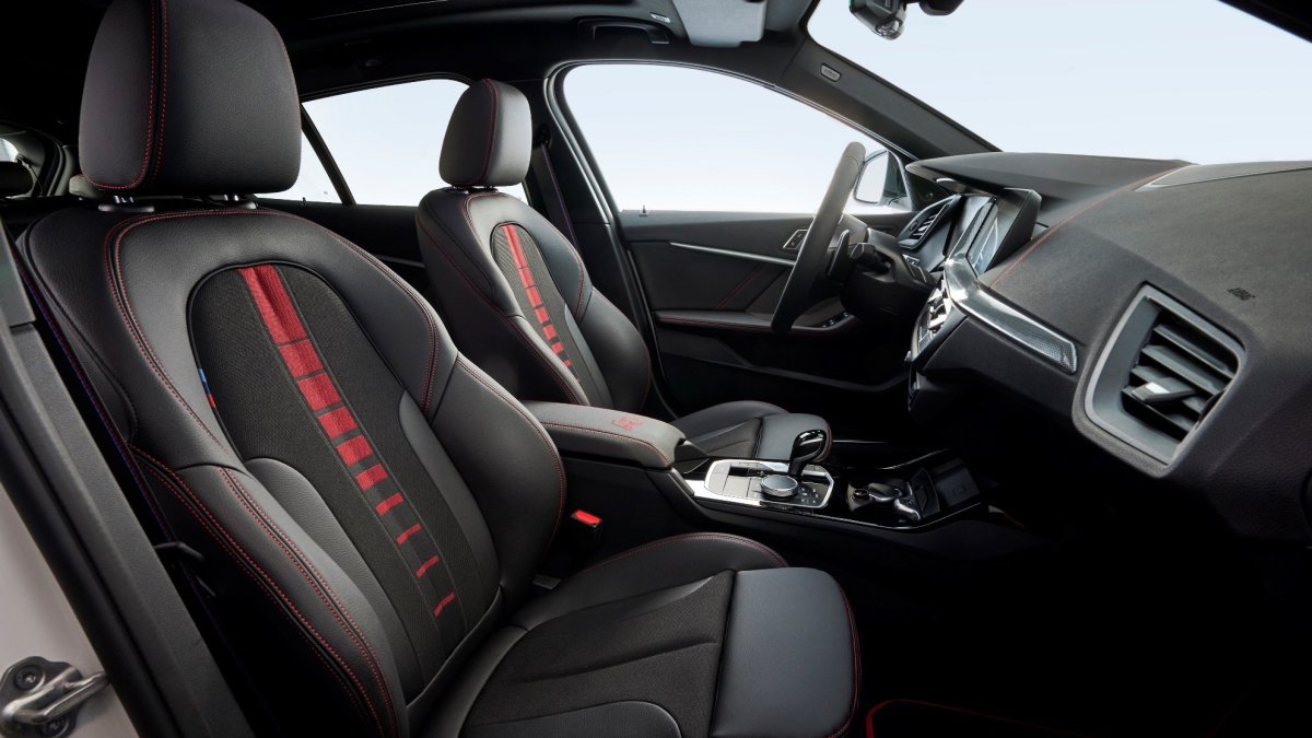 Nové BMW 128ti. „ti“ znamená „Tourismo Internazionale“ a značí výrazně sportovní modely
