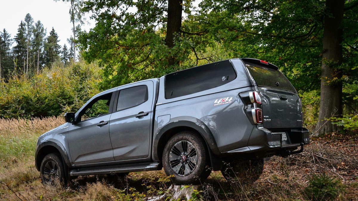 isuzu d-max
