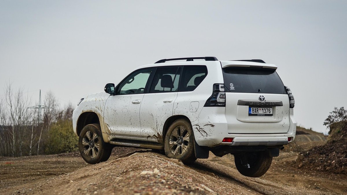 toyota land cruiser