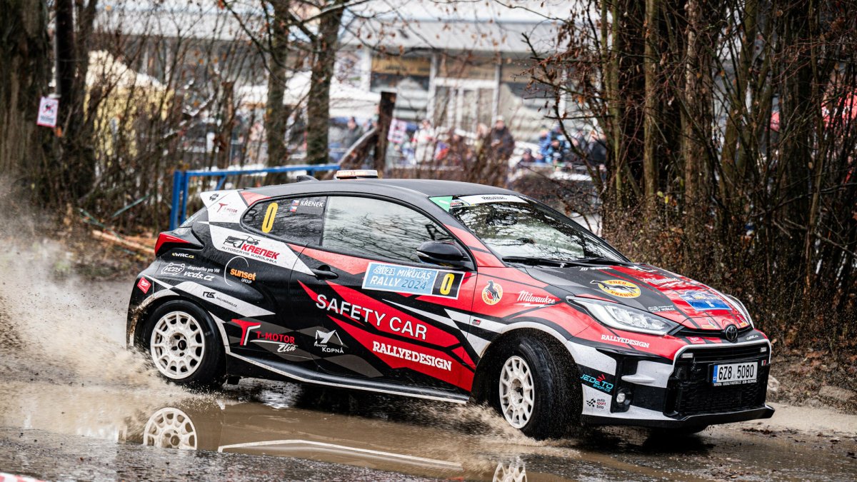 rally mikulas slusovice