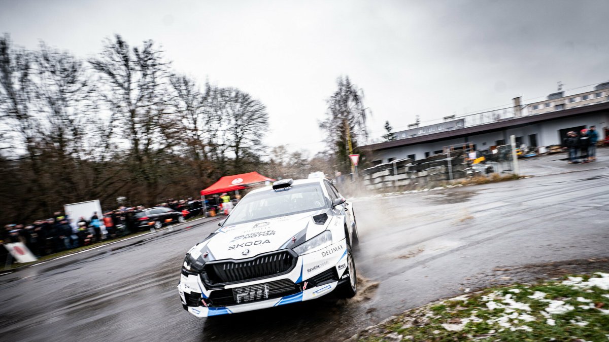 rally mikulas slusovice
