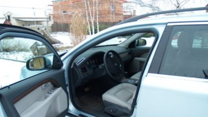 V70