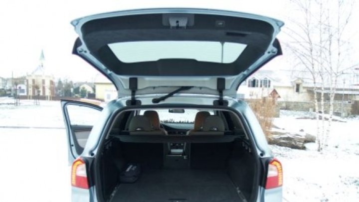 V70