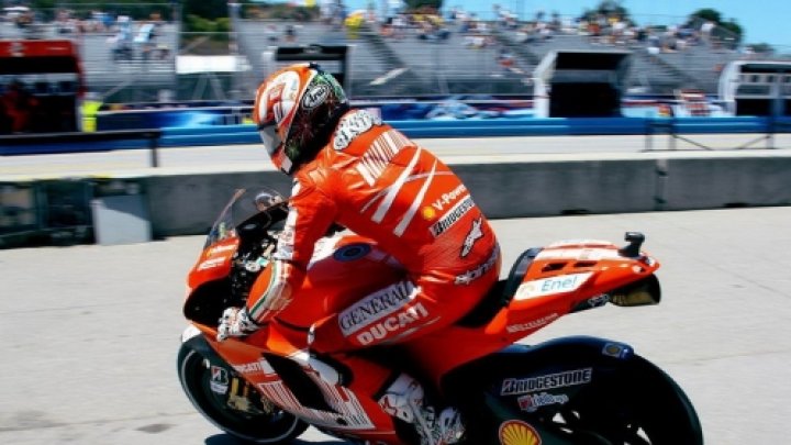 Hayden pokazil představení svého týmu Ducati