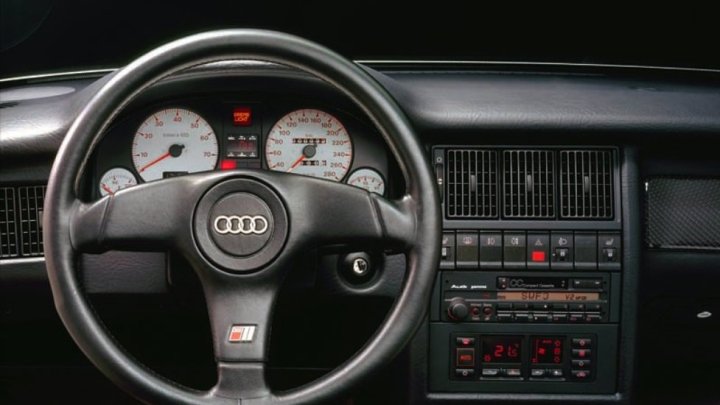 palubní deska Audi RS2