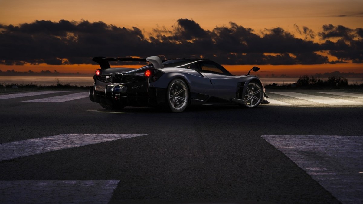 Pagani Huayra BC je nejlehčím homologovaným hypersportem, má 1218 kilogramů a 800 koní.
